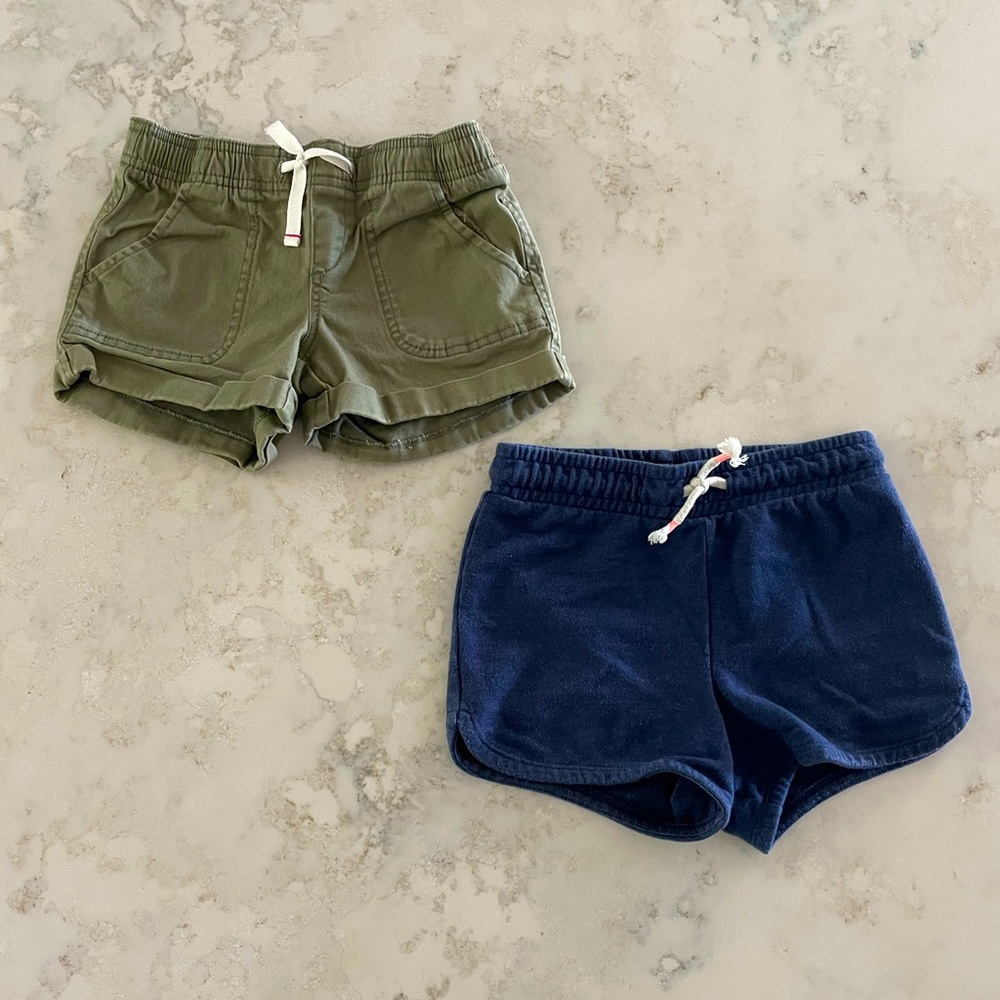 Bundle of shorts: Olive green chino, blue jersey